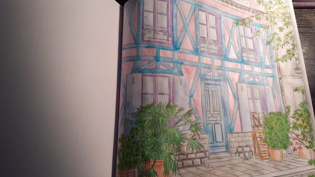 Buchrezension „Paris – Das Ausmalbuch“ vom Midas Verlag